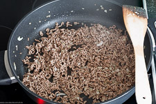 Cabbage hack pan with noodles