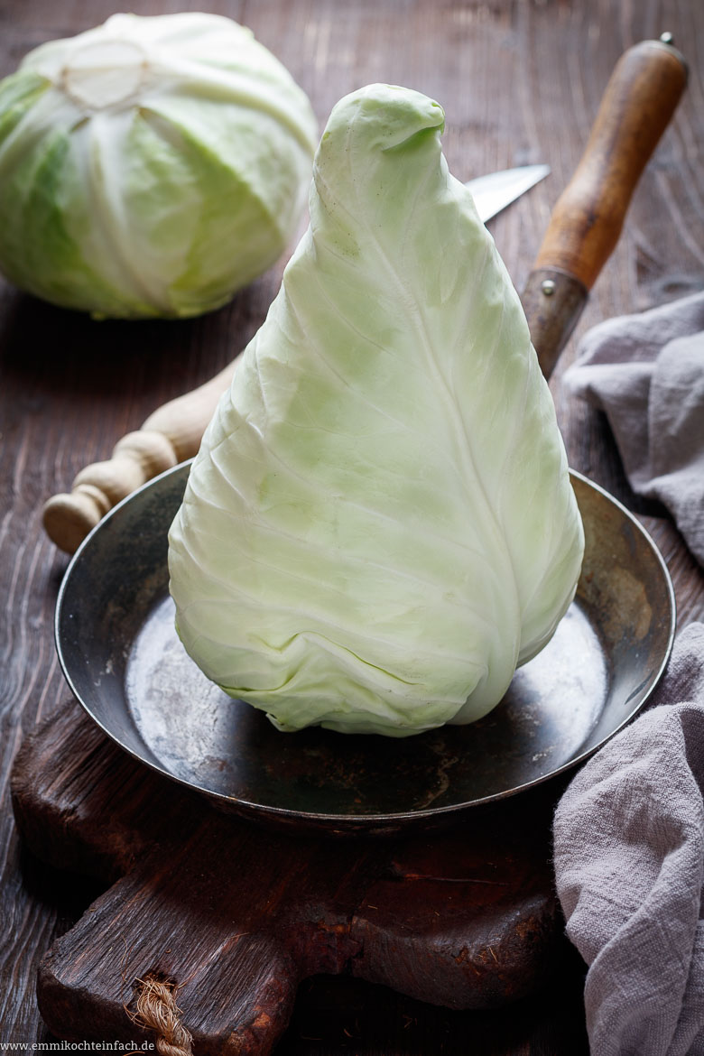 Der spitze Kohl ist gesund und hat viele Nährstoffe - www.emmikochteinfach.de